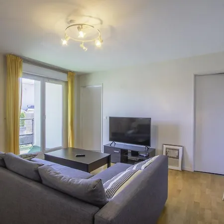 Charme Tourangeau Avec Parking Et Balcon 公寓